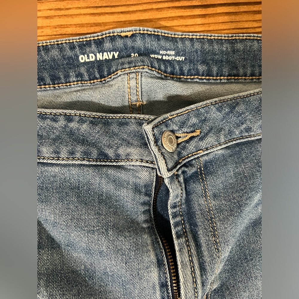 Old Navy Mid Rise WOW Boot Cut - Size 20